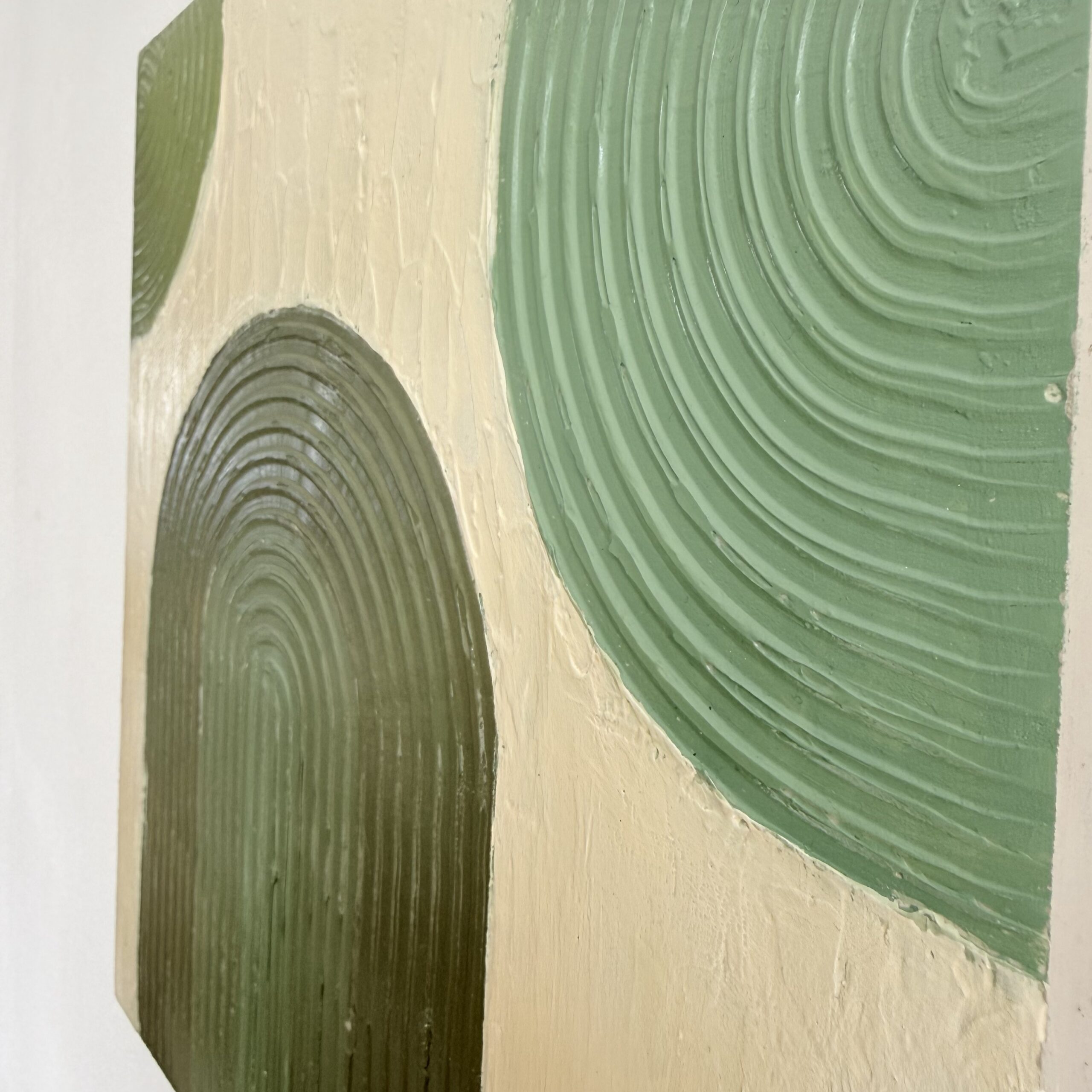 The Green Arches — afbeelding 6, detail geribbeld reliëf