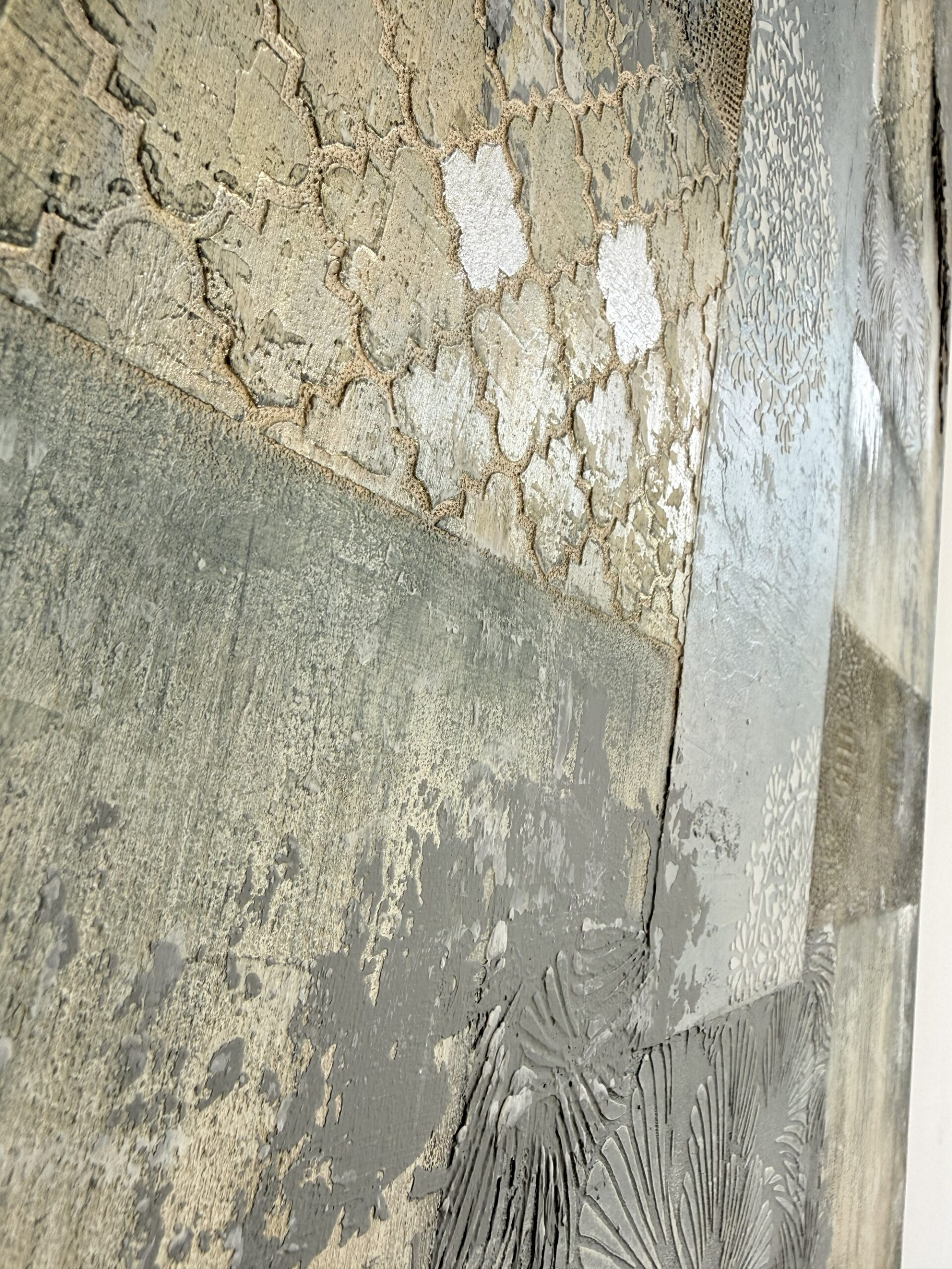 Behind Winter's Windows — afbeelding 5, detail ijzeltextuur